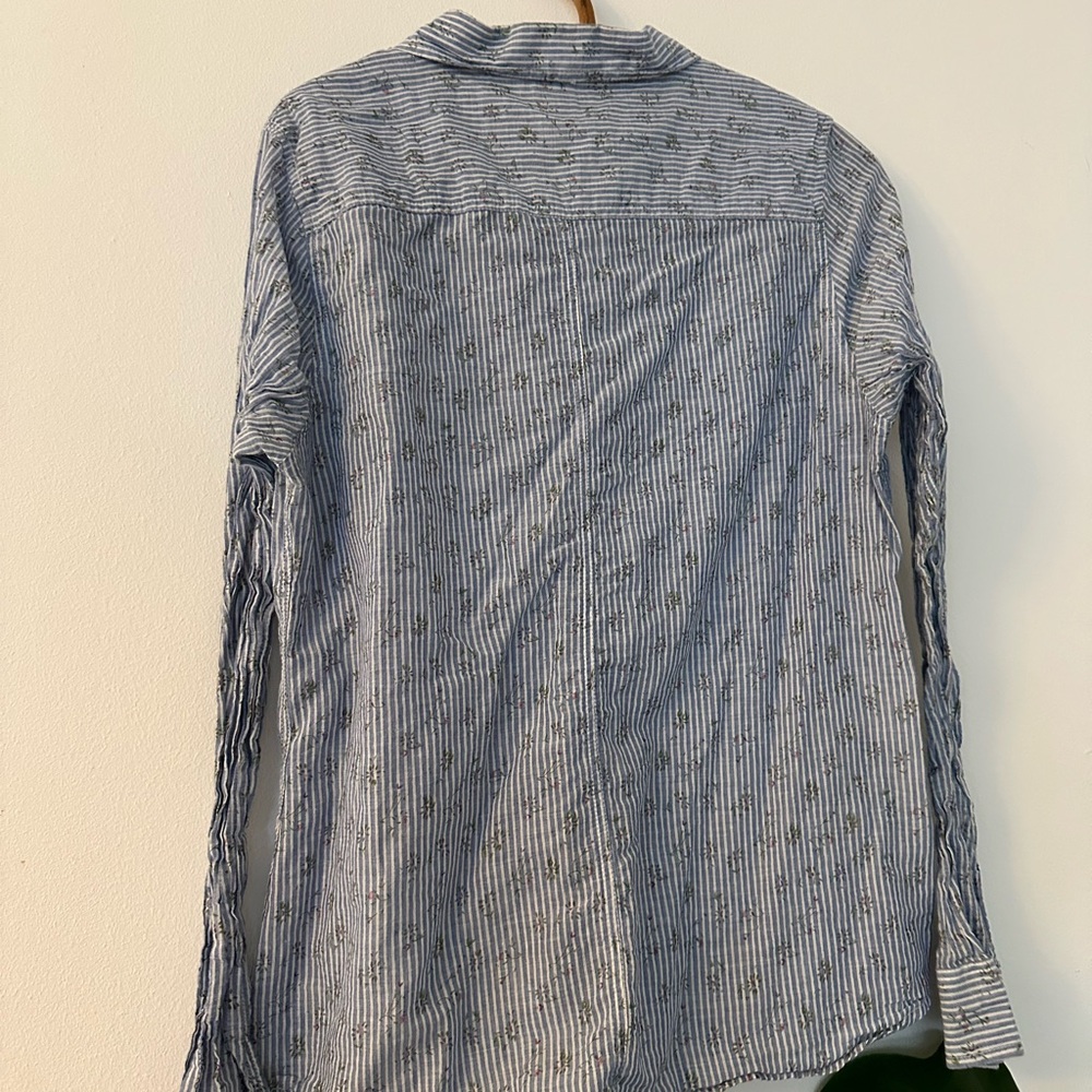 Button Down - Picture 2 of 4